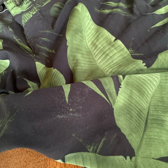 Lululemon Sz 34 Current State Board Short Swim Trunk Unlined Green Leaf Tropical - Picture 12 of 13